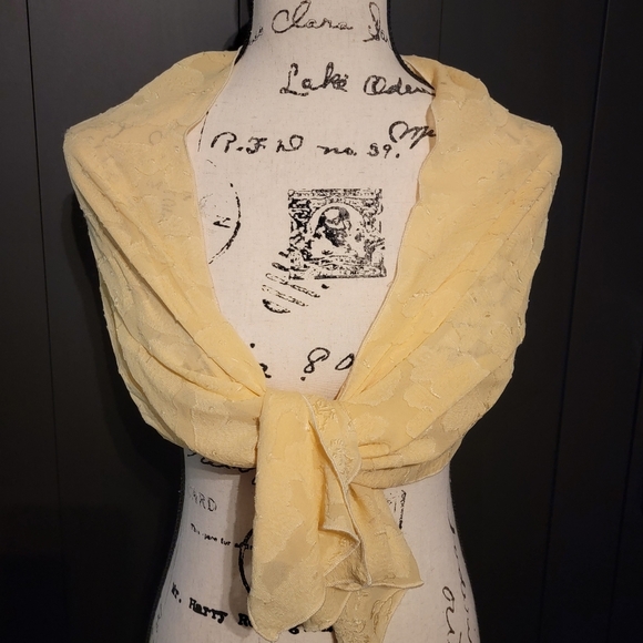 Yellow Synphony Scarf - Picture 3 of 7